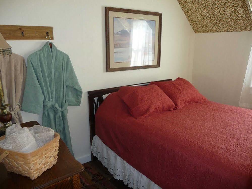 The Twin Lakes Inn Esterno foto